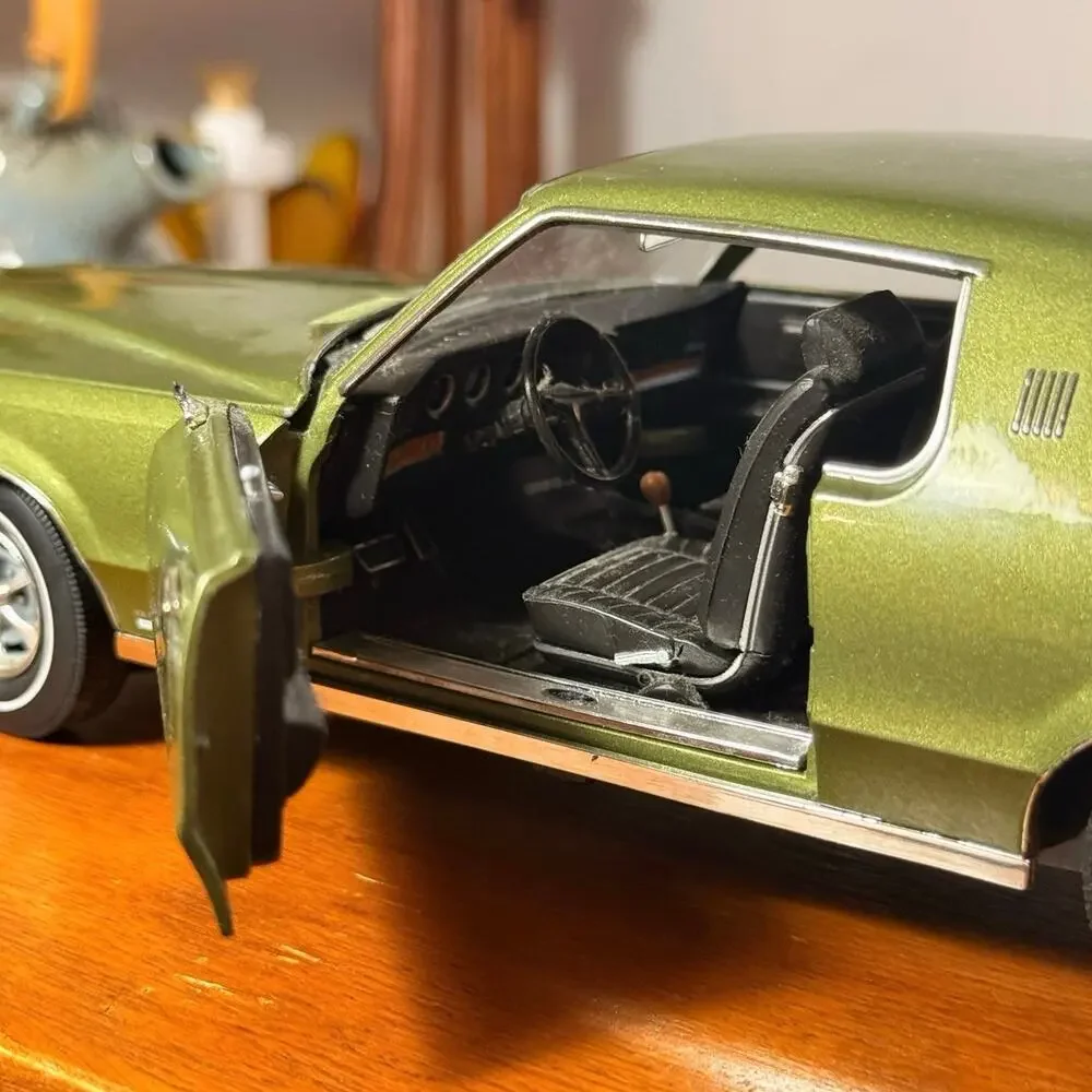 Ertl 1969 Pontiac Grand Prix SJ 428 Verdaro Green 1/18 Diecast As Is